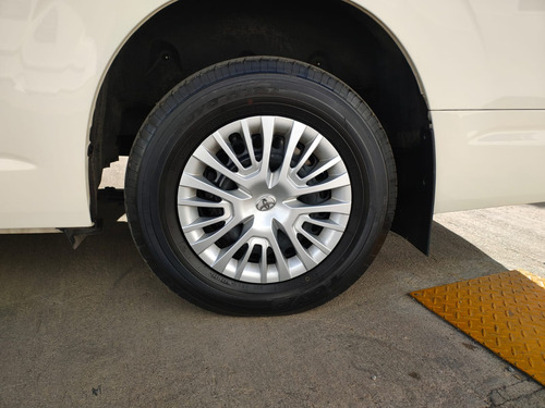 Toyota Hiace 2.8 Tdi Commuter 6at 14a