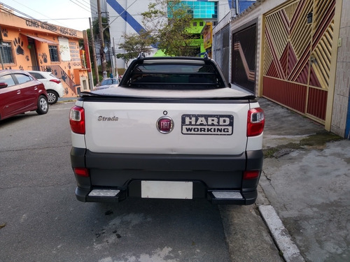 Imagem 5 de 10 de Fiat Strada 2018 1.4 Hard Working Flex 2p
