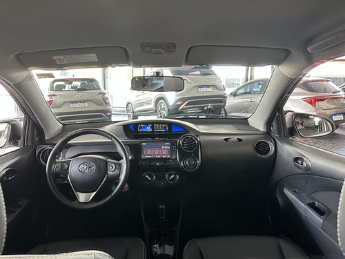 Toyota Etios 1.5 XLS SEDAN 16V FLEX 4P AUTOMÁTICO