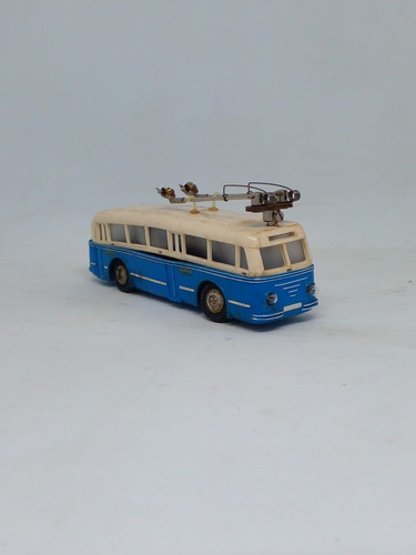 Trolebus H0 Eheim L1381 Milouhobbies