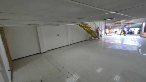 Imagen 6 de 16 de . Solo Venta. Local Comercial Nivel Calle C.c. Vista Alegre 180 M2.