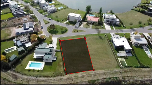 Venta Lote De 1110 M2 En Area9 San Sebastian