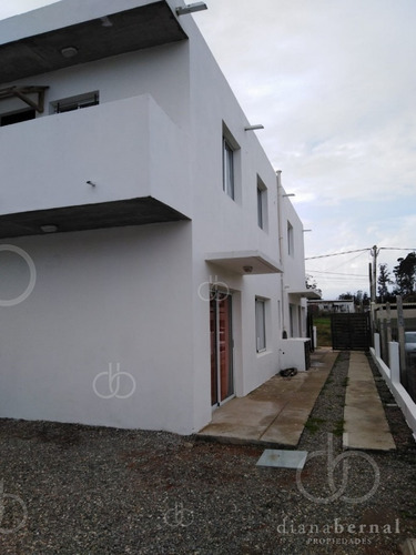 Imagen 13 de 20 de Punta Del Este, Apartamento En Pinares Con Estufa Y Parrillero Propio.- Ref: 54557