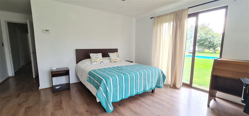 Parcela En Venta De 6 Dorm. En Colina / Lo Pinto