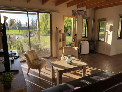 Casa En Venta De 2 Dorm. En Las Cabras