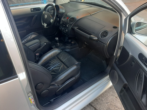 Imagen 16 de 17 de Volkswagen New Beetle 2.5 Sport 2008