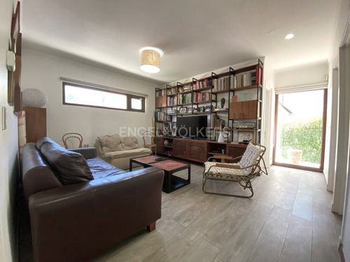Casa Moderna En Venta, La Reserva