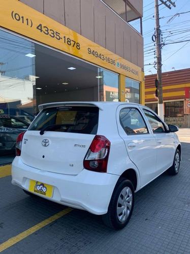 Imagem 4 de 15 de Toyota Etios 1.3 X 16v Flex 4p Manual