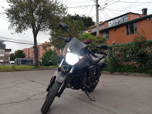 Moto Bajaj Pulsar 180 Fi Neon 2022