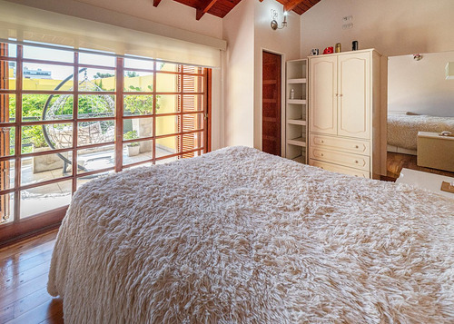 Venta Casa En Piñeyro Sobre Lote Propio