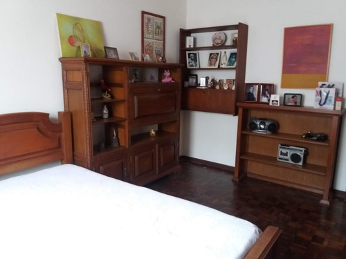 Imagem 10 de 20 de Está A Duas Quadras Do Balão Castelo. Totalmente Plana, Conservadíssima. Cas00284