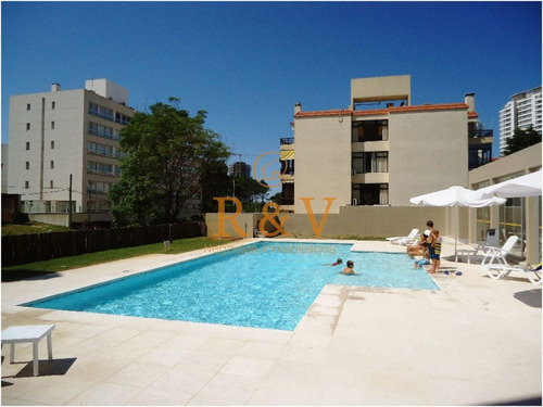 Imagen 27 de 30 de Apartamento En Venta En Punta Del Este, Zona Brava - Con Servicios