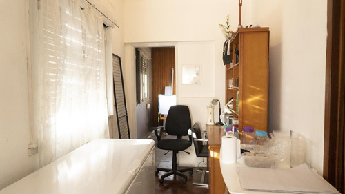 Casa De 5 Ambientes Con Cochera En Venta En Vicente Lopez