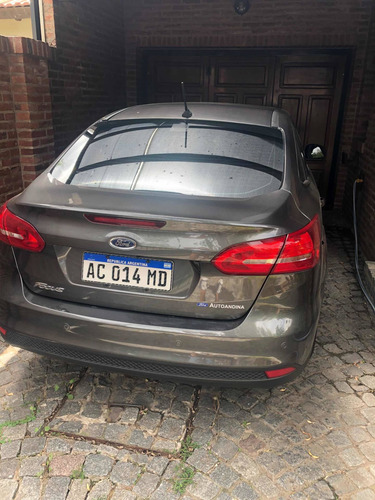 Ford Focus Iii 2.0 Sedan Se Plus Mt 2017