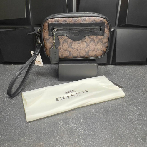Neceser Cosmetiquera Unisex Sobaquera Con Cierre Y Muñequera Chocolate Liso