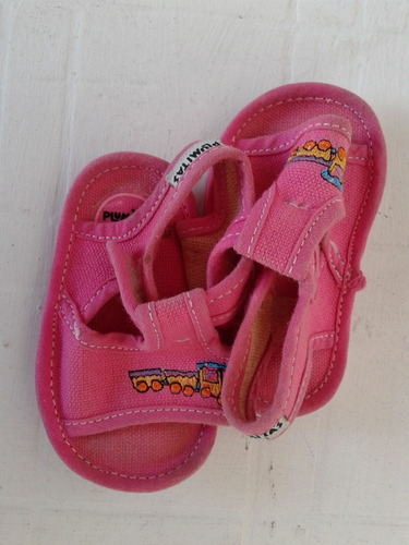 Sandalias Bebe Plumitas Fuxia Con Abrojo Bordadas