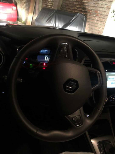 Imagen 7 de 8 de Renault Captur 1.6 Bosse