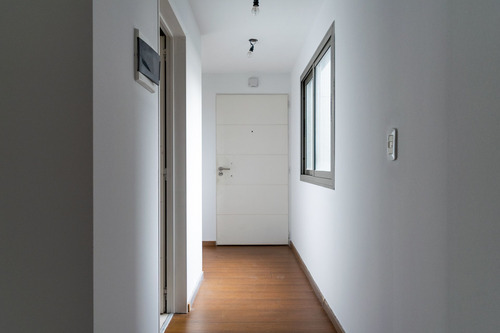 Venta Depto. 2 Amb Colegiales C/balcon, Escritorio