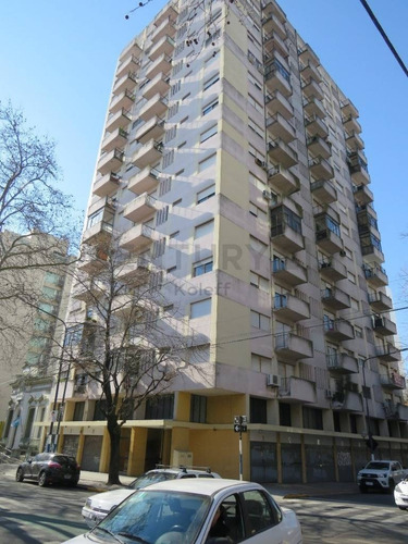 Imagen 1 de 21 de 53 Esquina 4. Departamento De 3 Dormitorios En Venta, La Plata.-