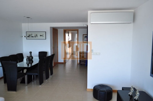 Divino Impecable Con Servicios-ref:4522