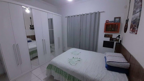 Bela Casa A Venda Em Jacareí, A Poucos Minutos Do Centro Da Cidade, Aceita Financiamento - Ca1314