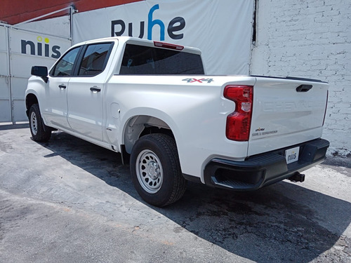 Imagen 7 de 15 de Chevrolet Silverado 2020 4.3 V6 1500 Wt Doble Cabina 4x4 At