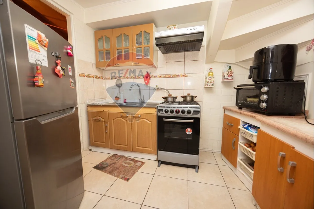 Imagen 4 de 19 de Casa En Venta Cond. Lomas De Eyzaguirre (pte Alto)