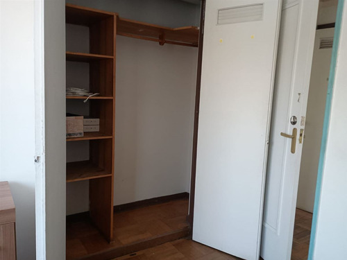 Casa En Venta De 4 Dorm. En Las Condes