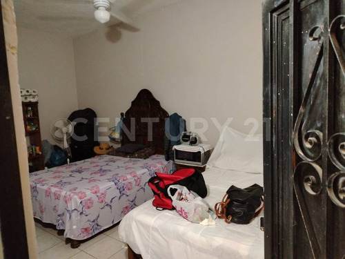Casa En Venta En Colonia Guadalajarita