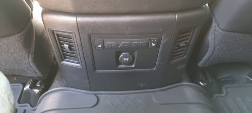 Imagen 25 de 25 de Ram 1500 Caja 6ta Solo 500 Km Muchos Accesorios 2022 Us
