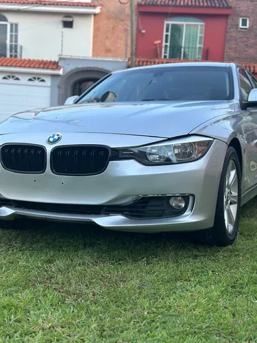 BMW Serie 3 2.0 320ia Luxury Line At
