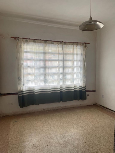 Casa En Alquiler 520 M2 - Urb. Los Palos Grandes