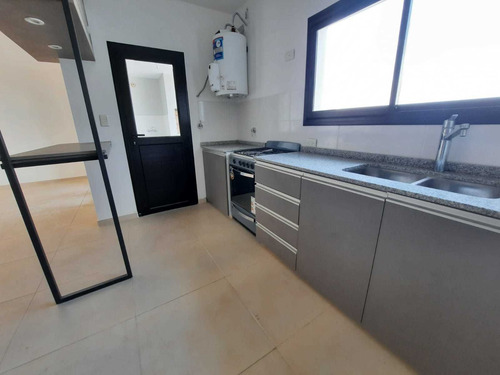 Imagen 4 de 13 de Duplex 3 Dormitorios En Venta - Lomas De Manantiales I