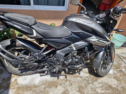 Bajaj Pulsar 125 2024 Color Gris Único Dueño, Para Emplacar.