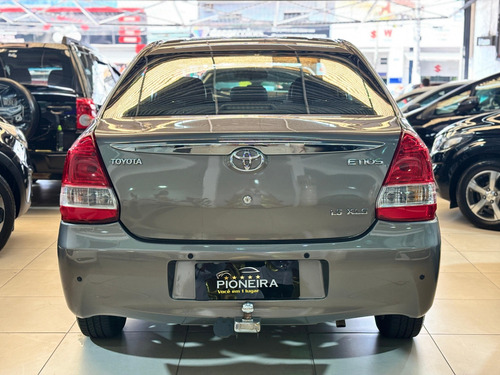 Toyota Etios 1.5 XLS SEDAN 16V FLEX 4P AUTOMÁTICO