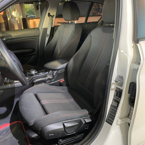 Imagen 13 de 20 de Bmw Serie 1 1.6 120i Sport Line At 177cv