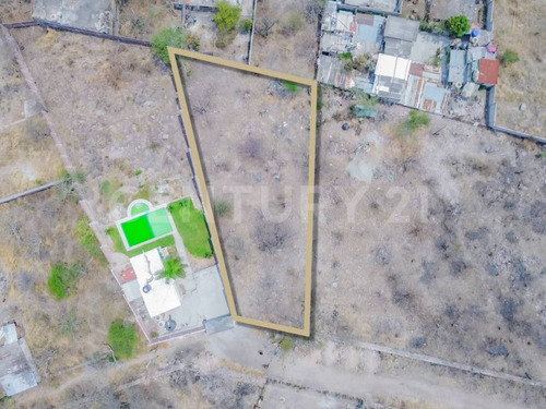 Terreno De 853m2 En Col. La Cruz Xochitepec Morelos $420,000