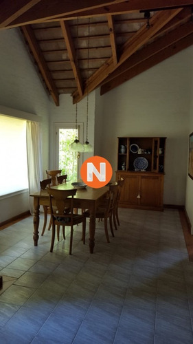 Casa En Venta Y Alquiler, Lugano, Punta Del Este, 4 Dormitorios.- Ref: 208401
