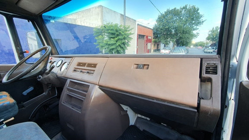 Imagen 12 de 15 de Mercedes Benz 1215 Turbo Balancín Neumático 6x2 Chasis 1992
