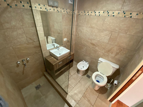 Imagen 14 de 20 de Semipiso En Venta De 3 Amb. Con 2 Cocheras Y Terraza Propia En Ramos Mejia