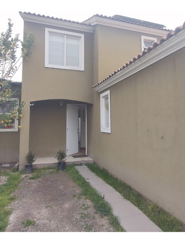 $ 600.000 Arriendo Hermosa Casa  En  Condominio