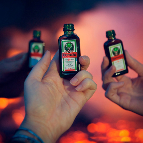 Licor Fino Alemão Jagermeister Mini 20ml Original Miniatura