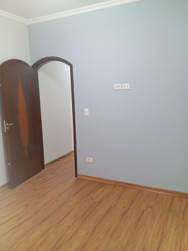 Casa Sobrado Com 02 Dormitórios, Lavabo E Móveis Planejados