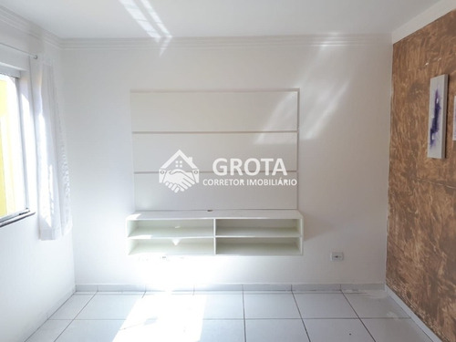 Imagem 3 de 17 de Lindo Sobrado Para Venda No Bairro Vila Carmosina, 2 Dorm, 2 Suíte, 1 Vagas, 64 M - 1813