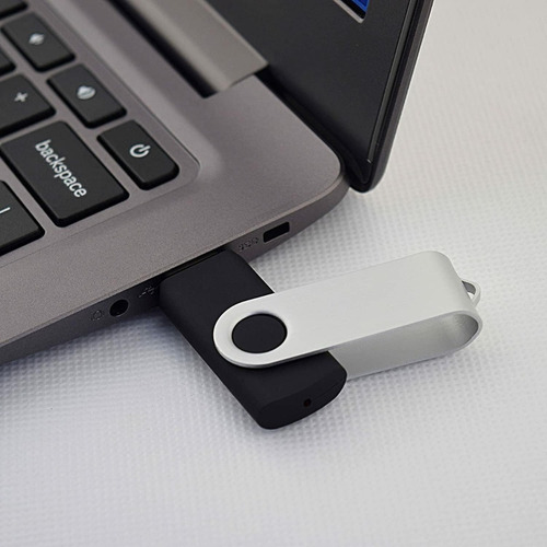 Pendrive Goldtech Almacenamiento De 32gb Diseño De Llavero © Color Negro Liso