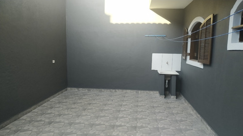 Vende-se Casa Em Suzano Com 4 Casas De 2 Cômodos Investimento Com Renda