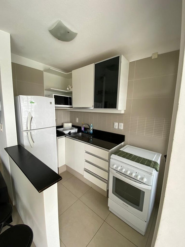 2 Amb 4 Personas Cochera Piscina Climatizada Cubierta Y Piscina Exterior Punta Del Este Lindísimo!