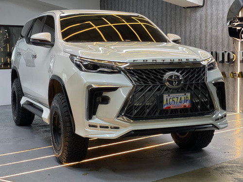 Toyota Fortuner 2023