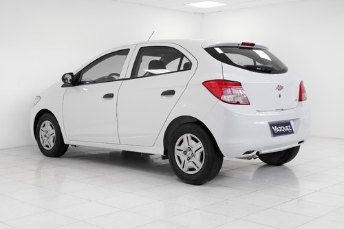 Imagen 6 de 14 de Chevrolet Onix 1.4 Ls Joy+ 2017