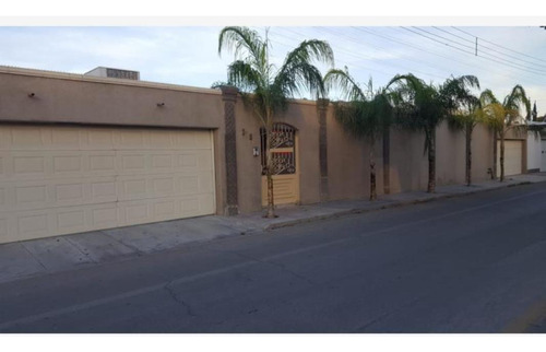 Casa En Venta En Colonia Navarro Torreón, Coahuila